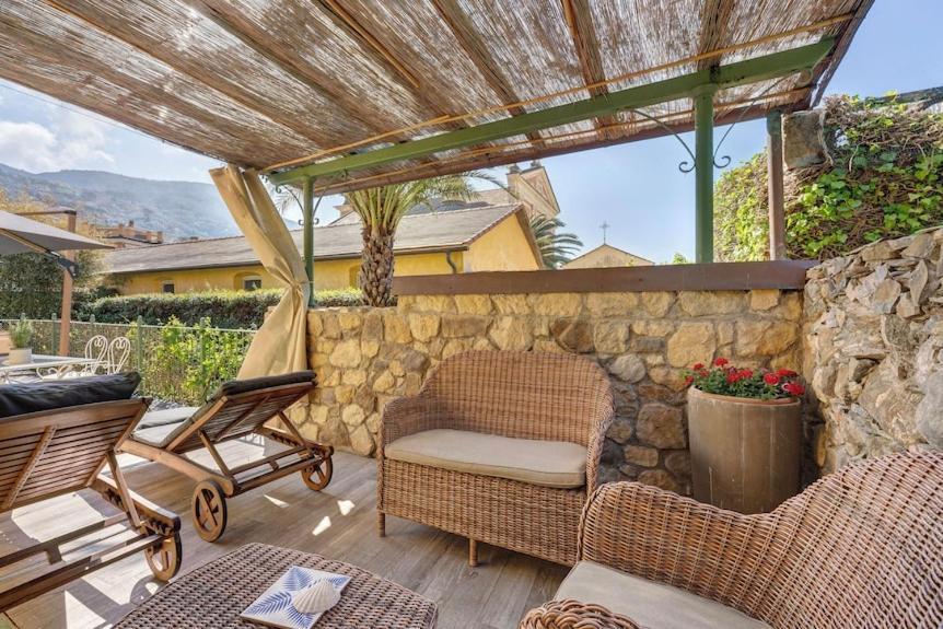 Bed & Breakfast La Rocca Maison De Charme 3*