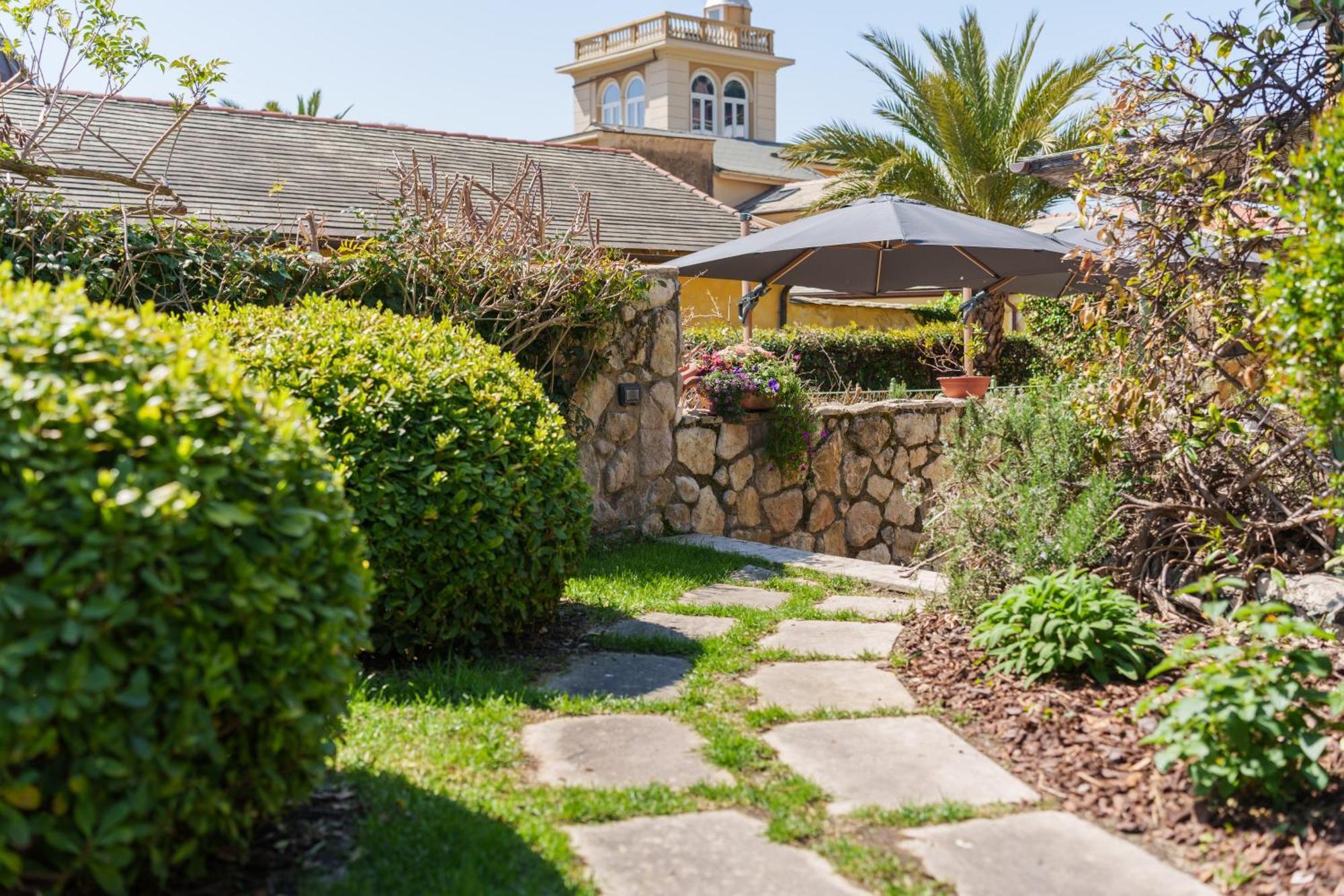 Bed & Breakfast La Rocca Maison De Charme 3*